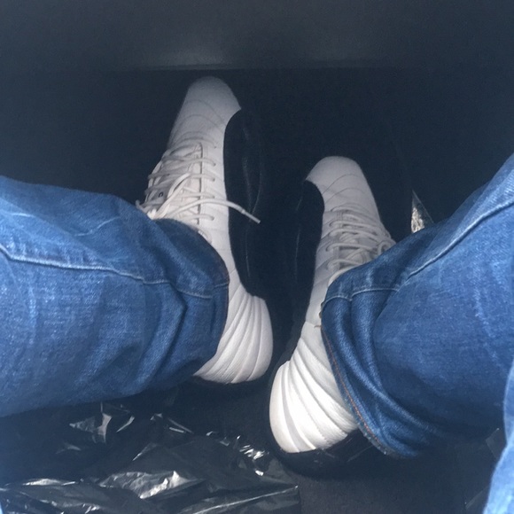 Jordan taxi 12s